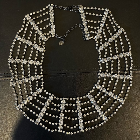 Rhinestone crystal-like statement collar necklace. - Picture 2 of 3
